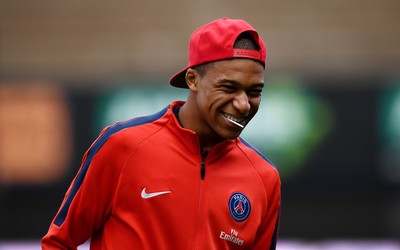 悦盈体育快讯-乌兹别克斯坦队更衣室团结如铁